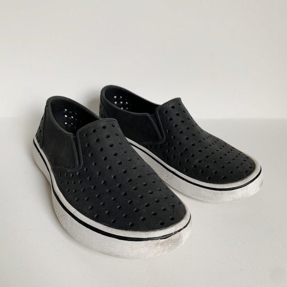 native miles slip on